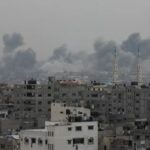 انهدام پارلمان غزه توسط ارتش رژیم اسرائیل (+فیلم)