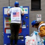 ژاپنی‌ها جام جهانی آشغال جمع‌کنی دارند/ برای همین ژاپن یکی از تمیزترین کشورهای جهان است (فیلم)