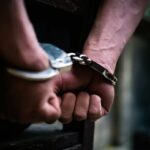 ببینید | حمله وحشیانه ۴ قمه‌کش به یک زن و همراهش در خیابان اندرزگو