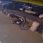 ببینید | لحظه غافل‌گیر شدن یک سارق توسط پلیس نامحسوس در مشهد