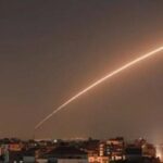 ببینید | لحظه فرود موشک شلیک شده از غزه بر روی شهرک سدروت اسرائیل