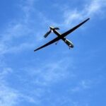 ببینید | لحظه سرنگونی یک پهپاد اسرائیل با موشک زمین به هوا در جنوب لبنان