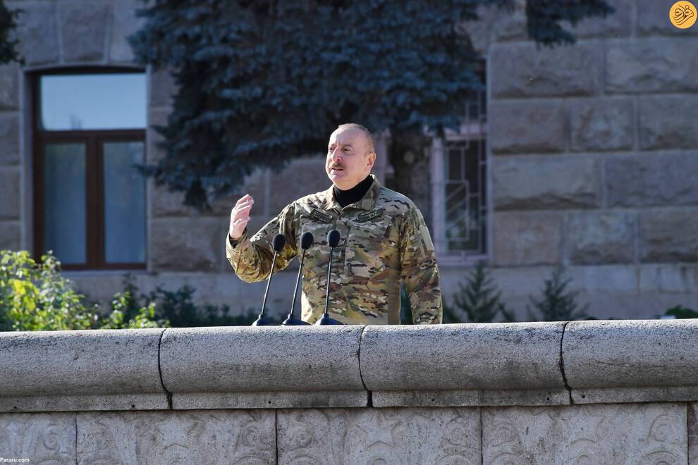 (تصاویر) رژه پیروزی جنگ قره باغ با حضور الهام علی‌اف و همسرش