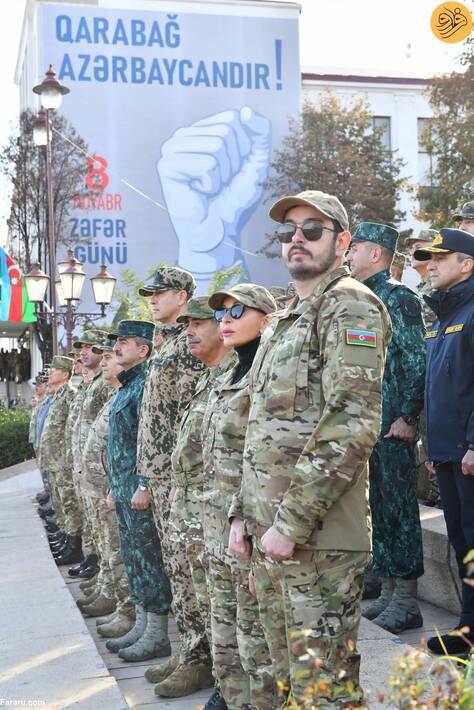 (تصاویر) رژه پیروزی جنگ قره باغ با حضور الهام علی‌اف و همسرش