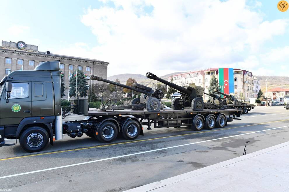 (تصاویر) رژه پیروزی جنگ قره باغ با حضور الهام علی‌اف و همسرش