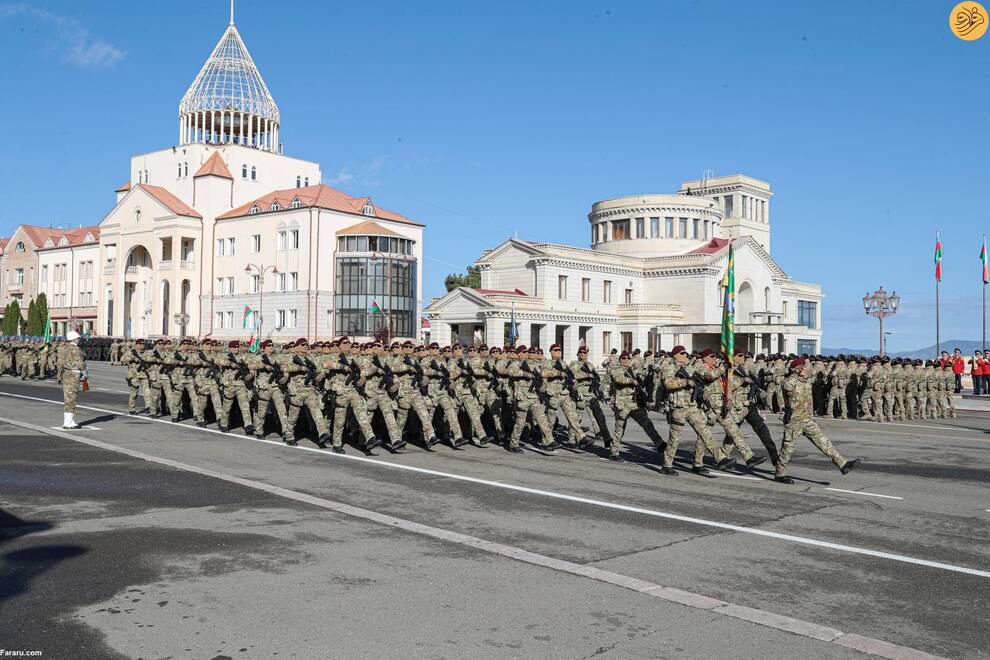 (تصاویر) رژه پیروزی جنگ قره باغ با حضور الهام علی‌اف و همسرش