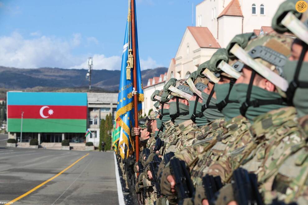 (تصاویر) رژه پیروزی جنگ قره باغ با حضور الهام علی‌اف و همسرش