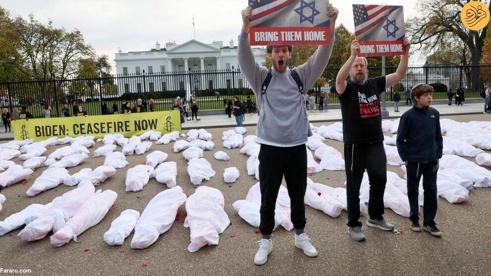 (تصاویر) ده‌ها جسد کفن‌پوش مقابل کاخ سفید به یاد قربانیان غزه