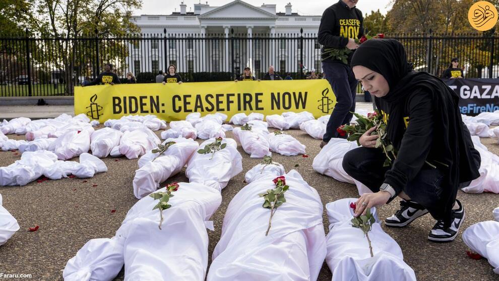(تصاویر) ده‌ها جسد کفن‌پوش مقابل کاخ سفید به یاد قربانیان غزه