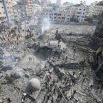 ببینید / تصاویری از نخستین لحظات پس از بمباران خان‌یونس