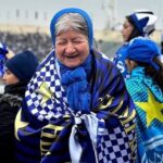 ببینید /صحبت‌های شنیدنی مسن‌ترین بانوی تماشاگر استقلالی حاضر در دربی روز گذشته