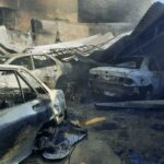 ببینید / یک تعمیرگاه در تهران در میان شعله‌ها؛ سوختن ۶ خودرو در آتش