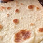 دستور پخت نان خانگی خوشمزه و سالم داخل ماهیتابه (فیلم)