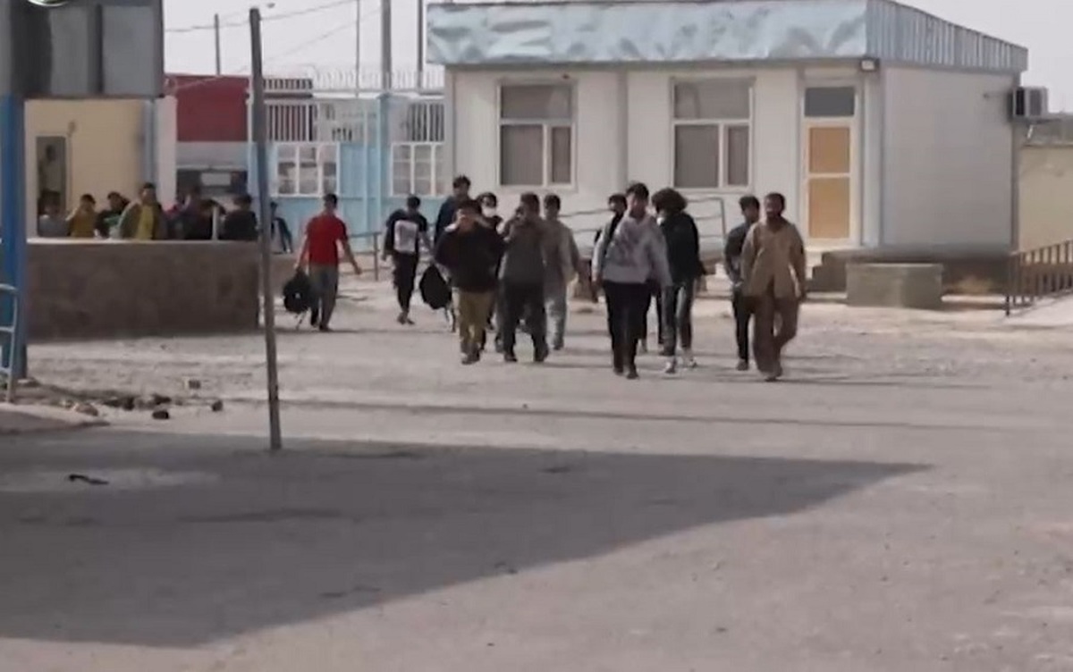 تصاویر سیل مهاجران در مرز ایران و افغانستان (فیلم)