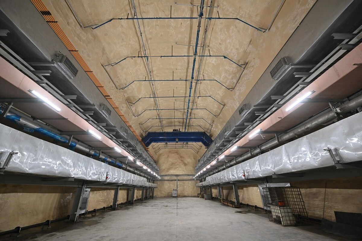 عمیق‌ترین آزمایشگاه جهان برای تحقیق روی ماده تاریک/ 2400 متر زیر زمین (فیلم)