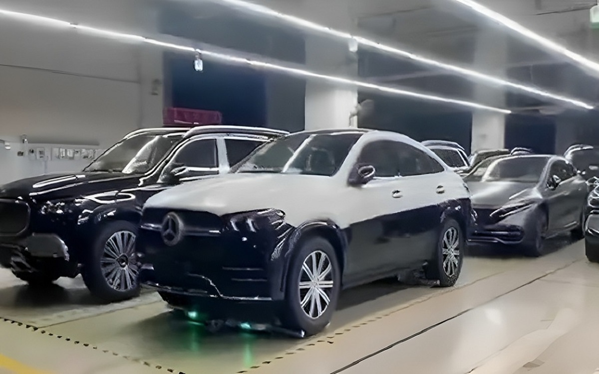 پارکینگ رباتیک هوشمند (فیلم)