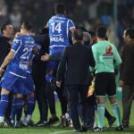 عکس‌| فریم به فریم با پنالتی جنجالی دربی؛ حق با استقلال بود یا پرسپولیس؟!