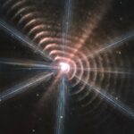 درخششی عجیب در فضا!/ عکس