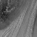 ظهور اشکال عجیب در خاک مریخ/ عکس