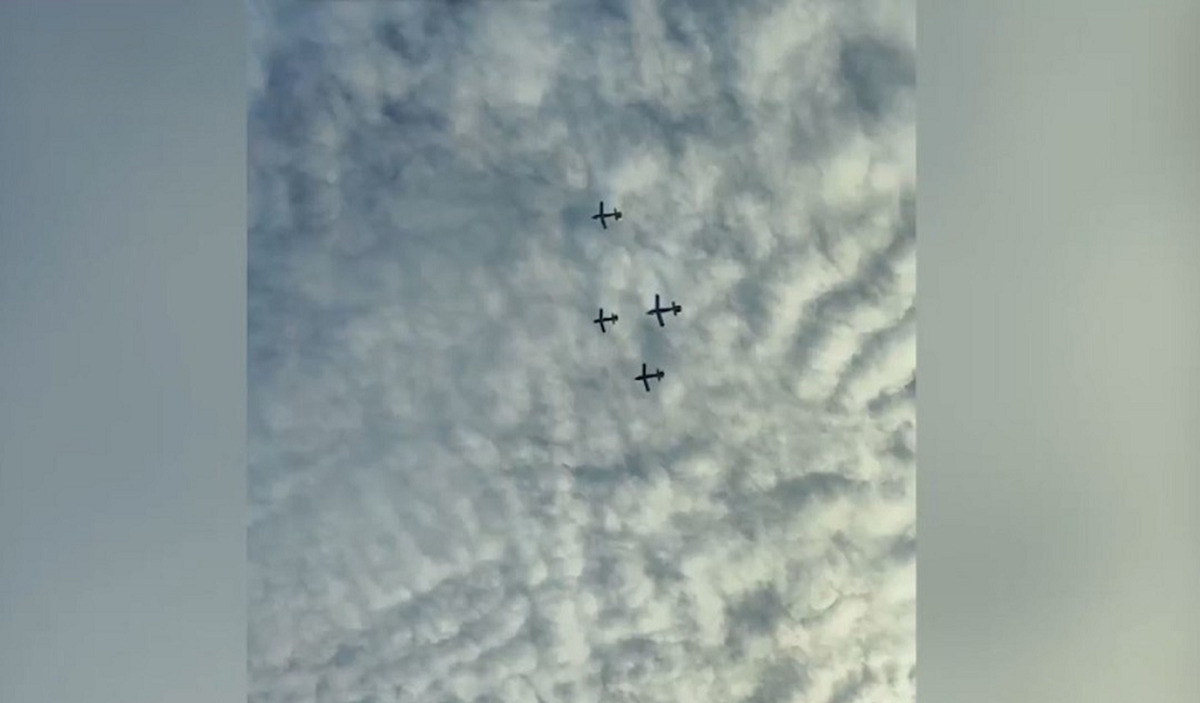 لحظات پرتاب و انفجار بمب هوشمند 1.5 تنی روسیه (فیلم) لحظات پرتاب و انفجار بمب هوشمند 1.5 تنی روسیه (فیلم)