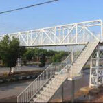 عکس | اقدام جنجالی شهرداری مشهد؛ تعویض پله برقی با پله فلزی معمولی!