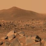 ببینید | تصویری شگفت‌انگیز از یکی از دهانه‌های برخوردیِ ١/۵ کیلومتری در مریخ