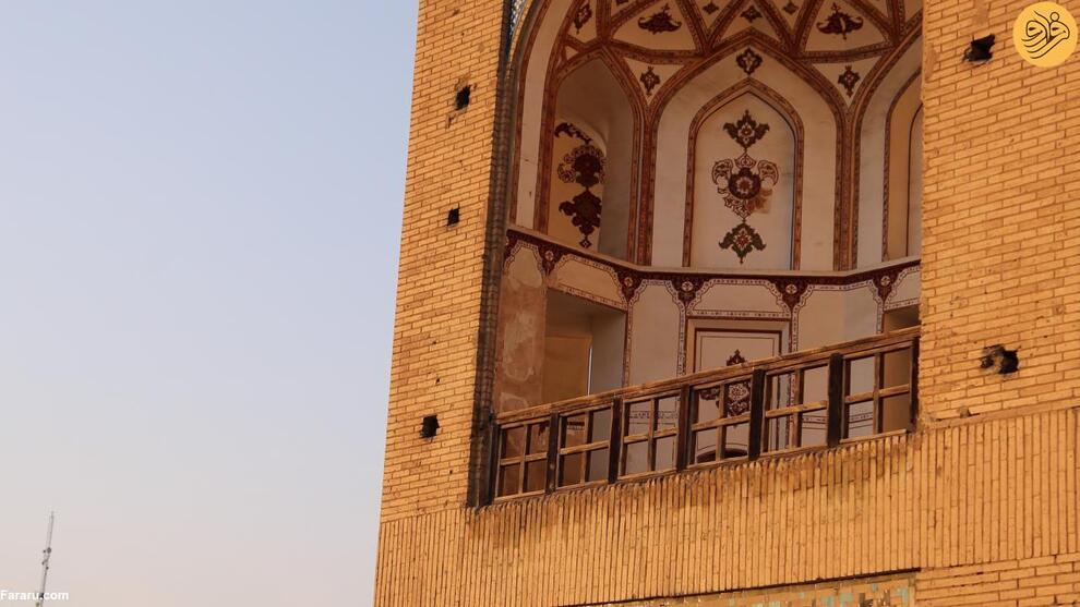 (تصاویر) گزارش رسانه خارجی از پل خواجو؛ اینجا حس بی‌نهایتی را تجربه کنید