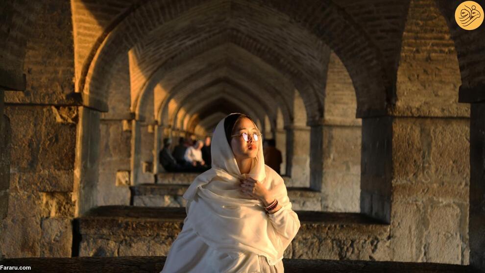 (تصاویر) گزارش رسانه خارجی از پل خواجو؛ اینجا حس بی‌نهایتی را تجربه کنید