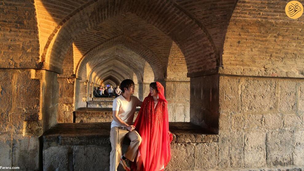 (تصاویر) گزارش رسانه خارجی از پل خواجو؛ اینجا حس بی‌نهایتی را تجربه کنید