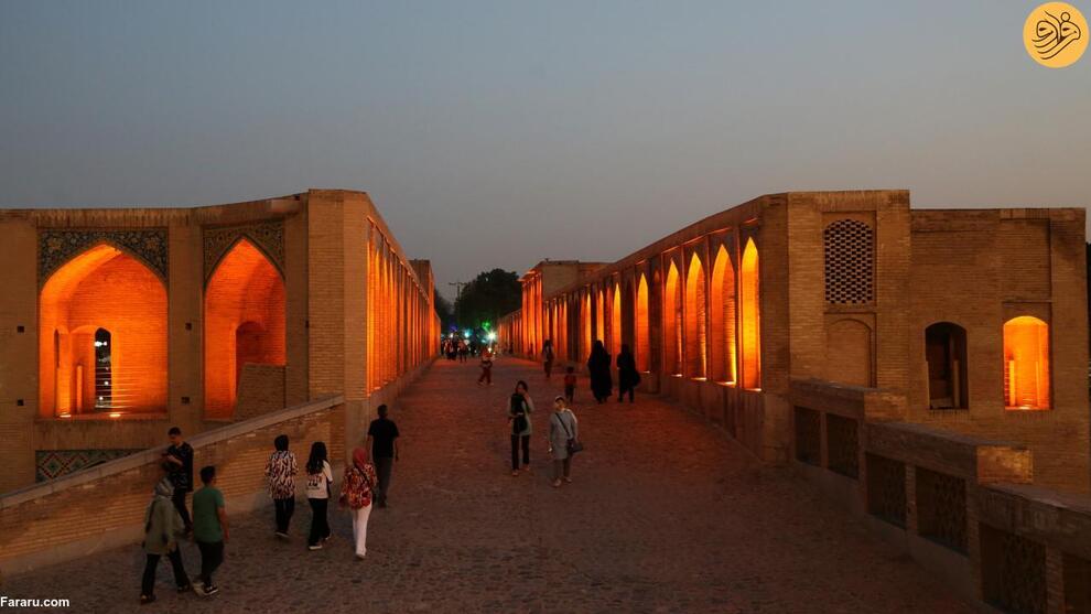 (تصاویر) گزارش رسانه خارجی از پل خواجو؛ اینجا حس بی‌نهایتی را تجربه کنید