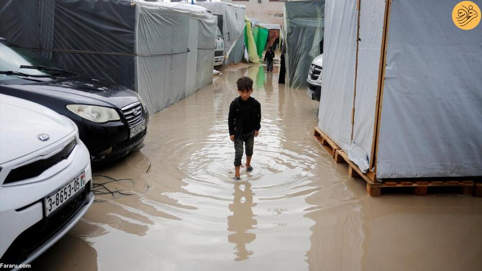 (تصاویر) باران و سرمای هوا در کمپ آوارگان فلسطینی