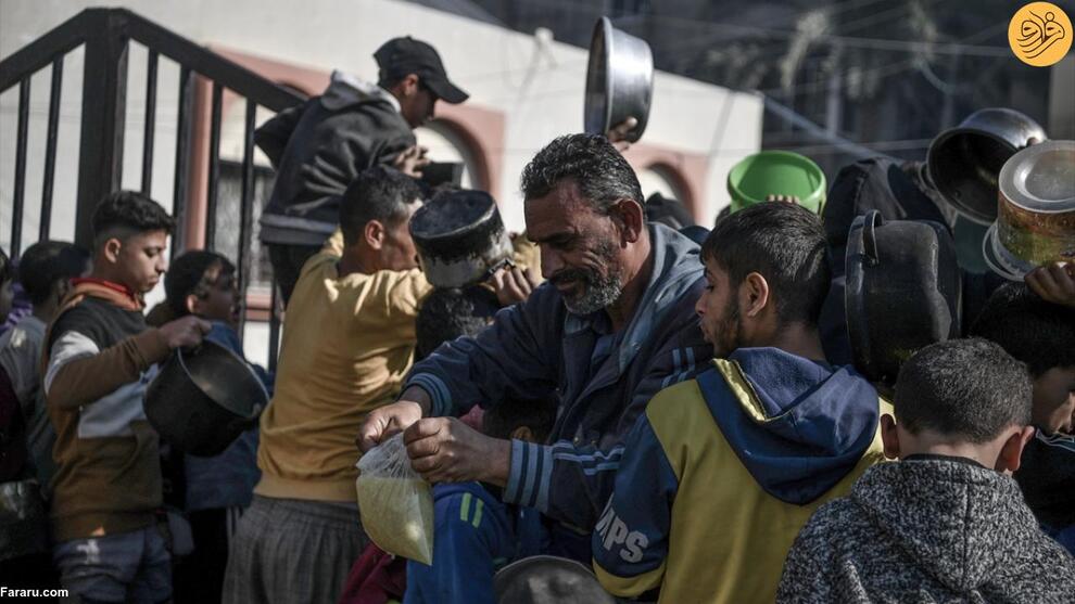 (تصاویر) صف طولانی فلسطینی‌های قابلمه به دست