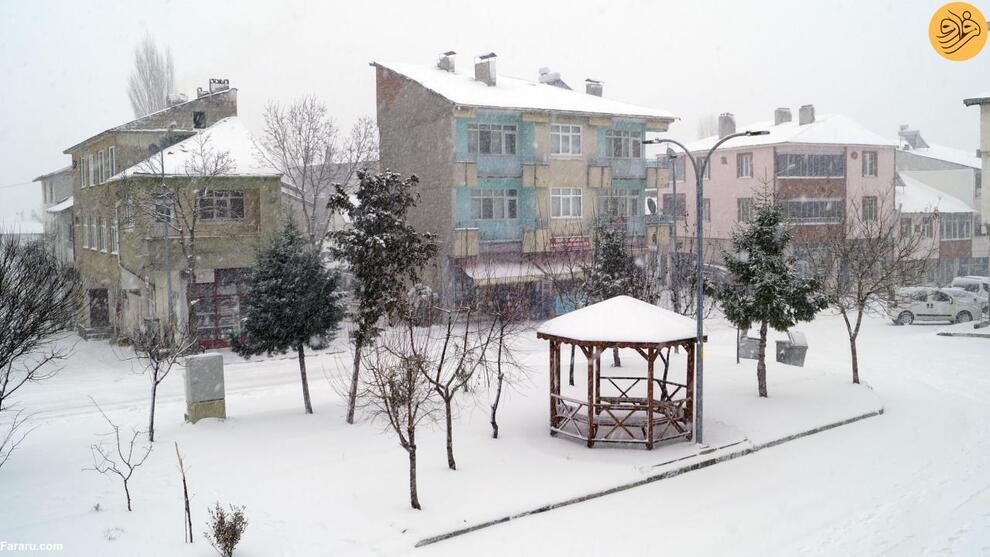 (تصاویر) بارش سنگین برف و تعطیلی مدارس در ترکیه