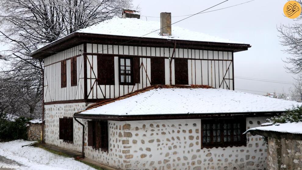 (تصاویر) بارش سنگین برف و تعطیلی مدارس در ترکیه