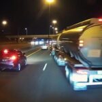 ببینید خواب‌آلودگی راننده تریلی سوخت‌بر چه فاجعه‌ای درست کرد (فیلم)