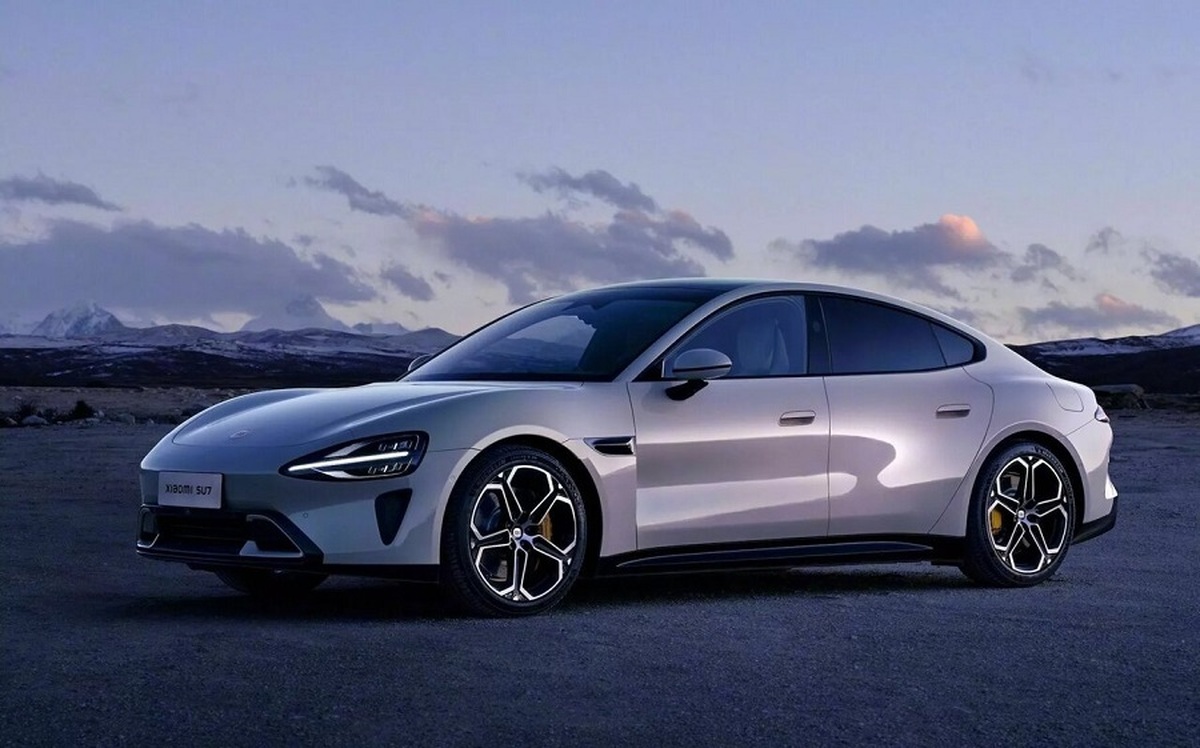 پارک اتوماتیک بدون حضور راننده در اولین خودروی شیائومی (فیلم) پارک اتوماتیک بدون حضور راننده در اولین خودروی شیائومی (فیلم)