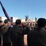 احترام نظامی مدافعان وطن به پرچم و تابوت شهدا کرمان (فیلم)