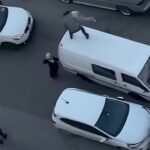 درگیری جنجالی رانندگان با یکدیگر وسط ترافیک مقابل دوربین (فیلم)