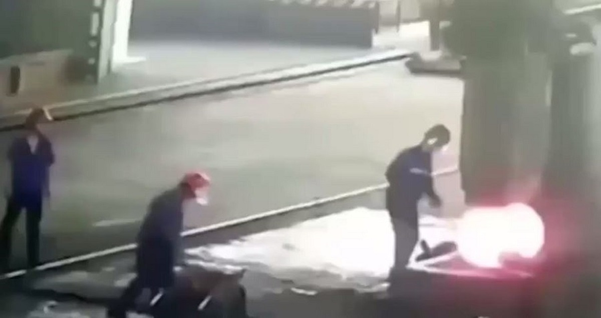 حادثه دردناک برای یک کارگر روس (فیلم) حادثه دردناک برای یک کارگر روس (فیلم)