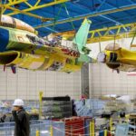 مراحل ساخت جنگنده های فوق پیشرفته F-16 و F-35 آمریکا در کارخانه (فیلم)