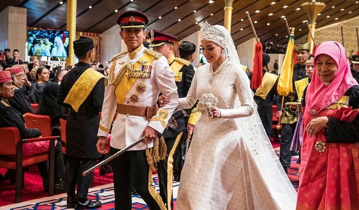 ازدواج سلطنتی در برونئی پس از ۱۰ روز جشن (فیلم)