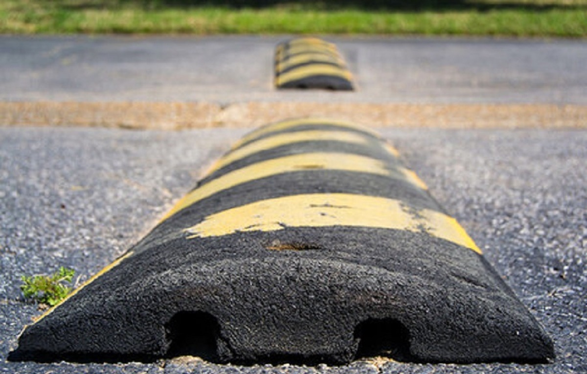 عجیب‌ترین دست‌اندازی که در خیابان دیده‌اید (فیلم)