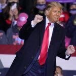 رقص دونالد ترامپ در راچستر نیوهمپشایر ؛ مطمئن از پیروزی در انتخابات (فیلم)