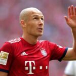 سوپر گل تماشایی ازاسطوره تکرار نشدنی فوتبال (فیلم)