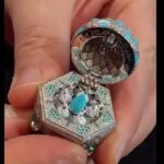 شاهکار یک طراح جواهر؛ طراحی انگشتر با الهام از مسجد جامع عباسی اصفهان (فیلم)