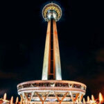 ببینید | لحظه خاموش شدن چراغ‌های برج میلاد به یاد شهدای مظلوم حادثه تروریستی کرمان