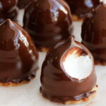 ببینید | این شما و این روند تولید بستنی زمستانی در داخل کارخانه