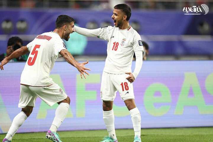 فریم به فریم همراه بازیکنان تیم ملی و هنگ کنگ