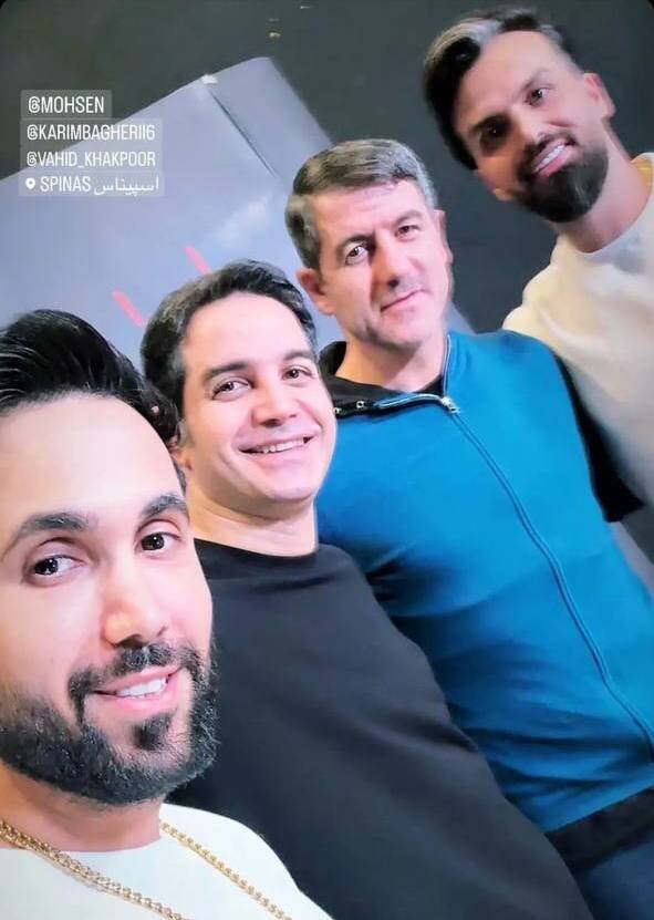 عکس | سلفی کریم باقری و محسن یگانه در پشت صحنه کنسرت عکس | سلفی کریم باقری و محسن یگانه در پشت صحنه کنسرت