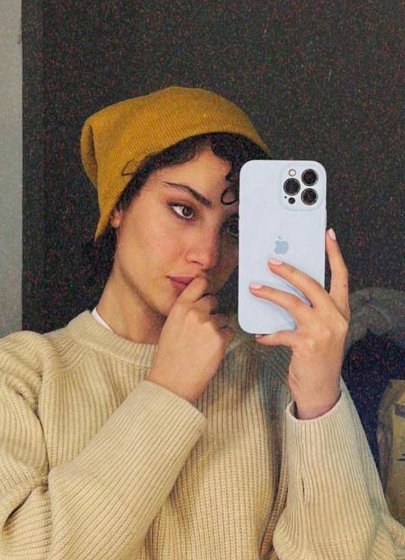 عکس | سلفی آینه‌ای ترلان پروانه با استایل زمستانی